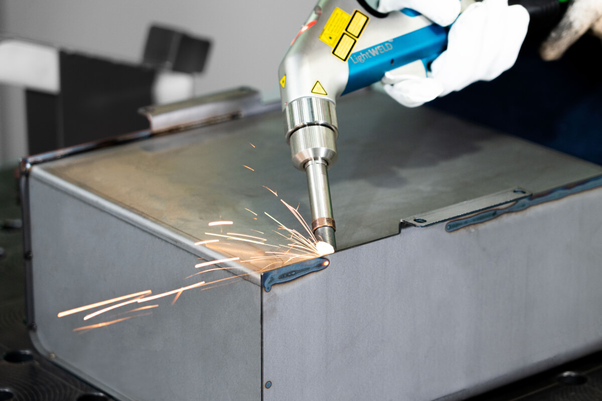 Are there many benefits of sheet metal fabrication?