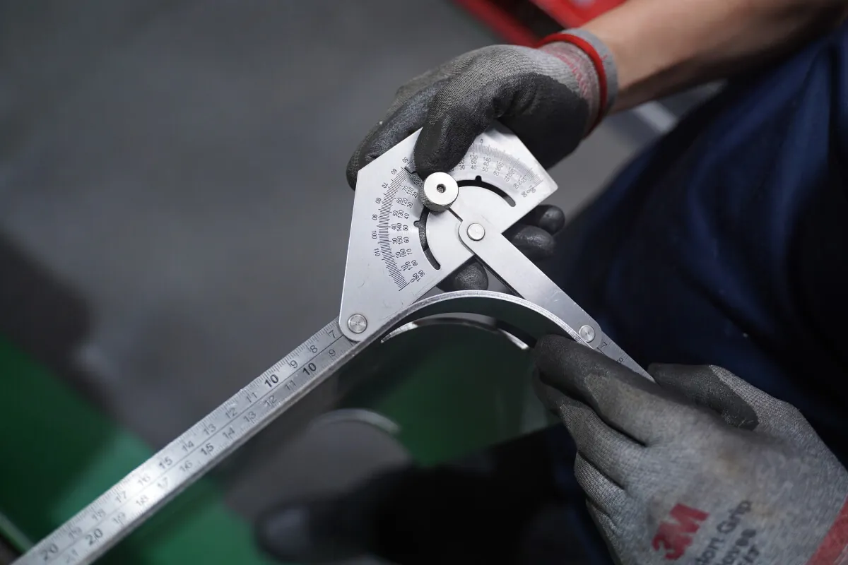 The best technology for accurate sheet metal cutting & bending